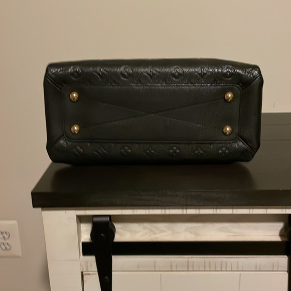 Beautiful Authentic  Louis Vuitton Empriente Vosges handbag! - Picture 4 of 5